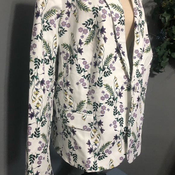 LIZ CLAIBORNE | WHITE FLORAL | ONE BUTTON JACKET | BRAND NEW WITH TAGS - Picture 2 of 7